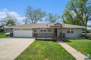 304 E  Cornell St, Colman, SD 57017