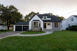 30 Lawncrest Road, Danbury, CT 06810