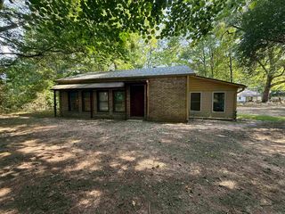 597 Mount Zion Rd, Arkadelphia, AR 71923