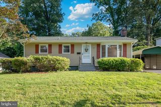 115 Woodland Rd, Gaithersburg, MD 20877