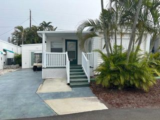 40 5th St, Bradenton, FL 34210