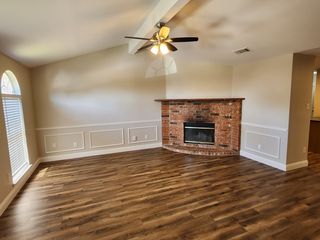 607 Hollyberry Dr, Mansfield, TX 76063