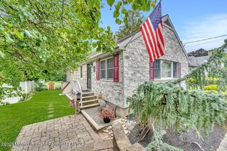 84 Ravine Drive, Matawan, NJ 07747