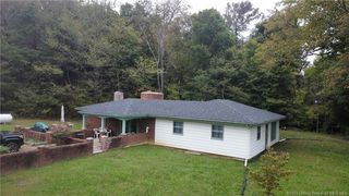 508 Tomahawk Ln, New Albany, IN 47150