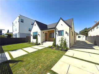 1629 W  80th St, Los Angeles, CA 90047