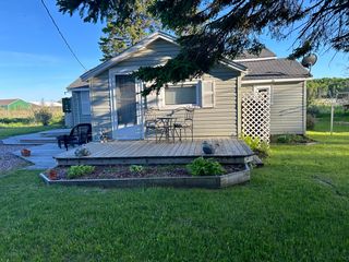 109 W  Weston Ave, Cedarville, MI 49719