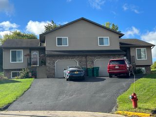 608 Prairie Ct, Mount Horeb, WI 53572