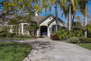 4653 Hadfield Dr, Sarasota, FL 34235