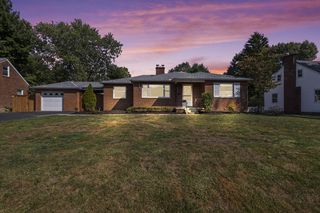 400 Canyon Dr, Columbus, OH 43214