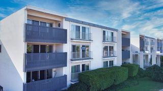 4900 Rosehedge Dr #305, La Mesa, CA 91942