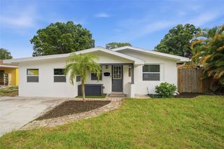 1120 52nd Ave N, Saint Petersburg, FL 33703
