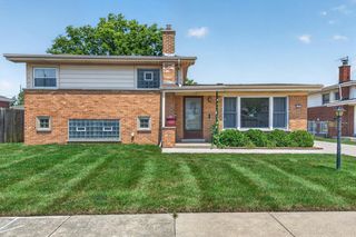 137 W  Glengate Ave, Chicago Heights, IL 60411