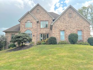 1775 Dry Ridge Rd, Dry Ridge, KY 41035