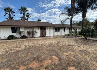 11145 Meadow Glen Way E, Escondido, CA 92026