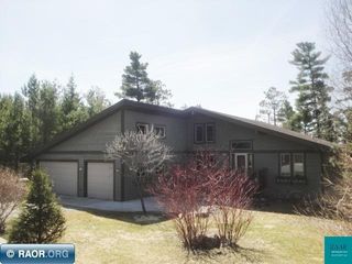 5586 Pine St, Tower, MN 55790