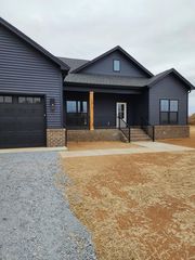 2943 Hawkins Ridge Rd, Goode, VA 24556