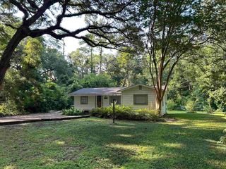 1206 Munson Blvd, Tallahassee, FL 32305