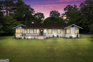 1099 Pine Valley Rd, Griffin, GA 30224