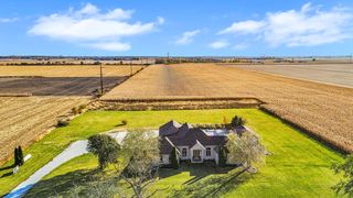 526 W  7000n Rd, Manteno, IL 60950