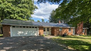 8853 Harding Ave, Farwell, MI 48622