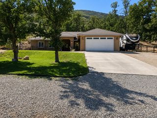 18301 Alps Dr, Tehachapi, CA 93561