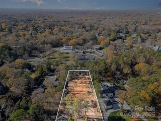 2019 Pellyn Wood Dr, Charlotte, NC 28226