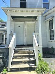 22 Beech St #B, Nashua, NH 03060