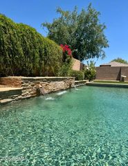 16824 W BRISTOL Lane, Surprise, AZ 85374