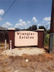 406 Wrangler St, Franklin, TX 77856