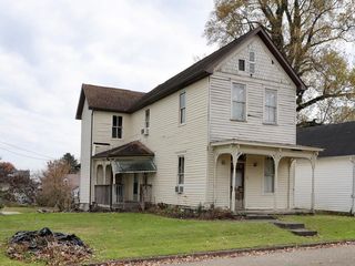 32 N  Chestnut St, Jackson, OH 45640