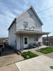 446 5th St, Donora, PA 15033