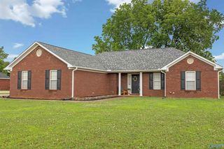 111 Gin Creek Xing, Decatur, AL 35603