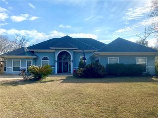 138 Acadian Ln, Mandeville, LA 70471