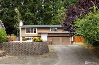 575 NE Conifer Drive, Bremerton, WA 98311