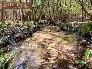 24 Ashbridge Ln, Milton, FL 32571