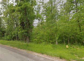 Cedar St #26, Akron, NY 14001