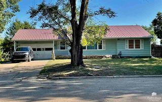 405 W  Commercial St, Waterville, KS 66548