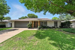 908 Wayside Way, Richardson, TX 75080