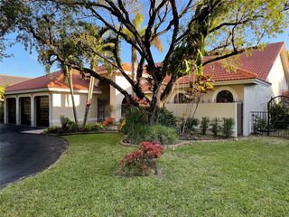 8472 NW 52nd Place, Parkland, FL 33067