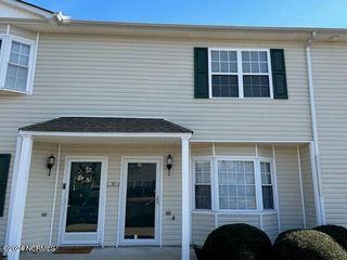 2385 Vineyard Dr #I4, Winterville, NC 28590