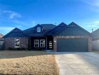 27712 E  107th St S, Coweta, OK 74429