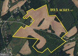 4376 Rice Rd, Seven Valleys, PA 17360