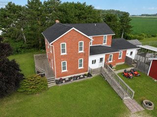 650 County Road 97, Fremont, OH 43420
