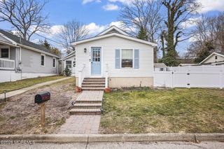 939 Woodland Avenue, Wall Township, NJ 07719