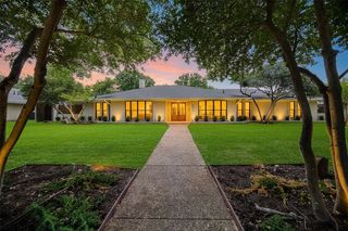 4456 Thunder Rd, Dallas, TX 75244