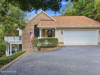 108 Clay Circle, West End, NC 27376
