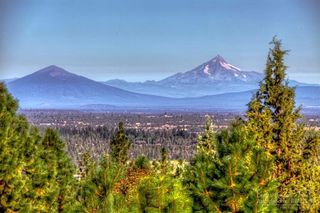 1295 NW Constellation Dr, Bend, OR 97703