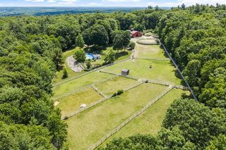 261 Old Littleton Rd, Harvard, MA 01451