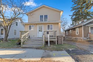 93 Poplar Ave, Pontiac, MI 48342