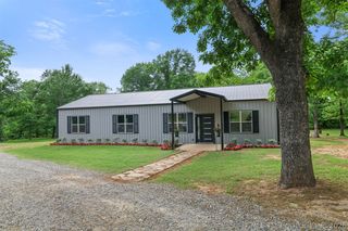 2001 Timberline Dr, Durant, OK 74701